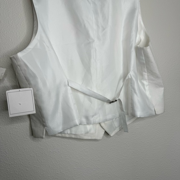 Calvin Klein Linen Off White Vest - Picture 5 of 5